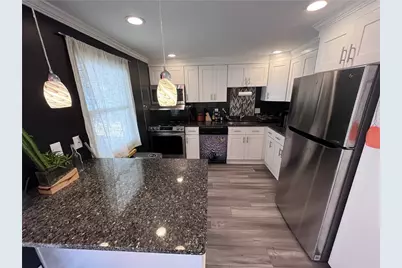 1875 Linton St, Pittsburgh, PA 15219 - Photo 11