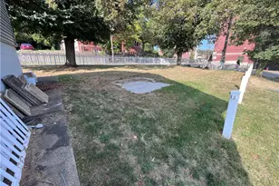 1875 Linton St, Pittsburgh, PA 15219 - Photo 23