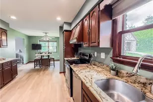 2500 Red Oak Dr, Banksville/Westwood, PA 15220 - Photo 11