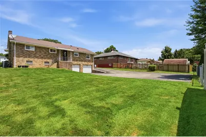 125 W Rockenstein Ave, Twp of But SW, PA 16001 - Photo 17