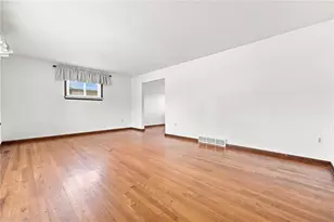 125 W Rockenstein Ave, Twp of But SW, PA 16001 - Photo 7
