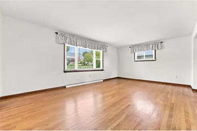 125 W Rockenstein Ave, Twp of But SW, PA 16001 - Photo 7