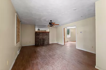 533 Woodward Ave, Stowe Township, PA 15136 - Photo 5