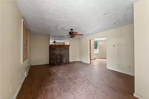 533 Woodward Ave, Stowe Township, PA 15136 - Photo 5