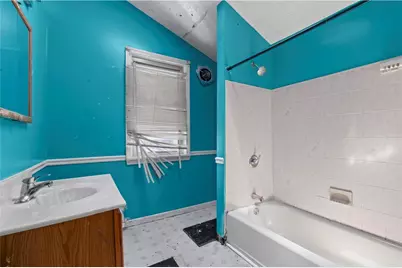 533 Woodward Ave, Stowe Township, PA 15136 - Photo 17