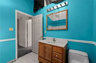 533 Woodward Ave, Stowe Township, PA 15136 - Photo 17