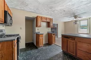 533 Woodward Ave, Stowe Township, PA 15136 - Photo 9
