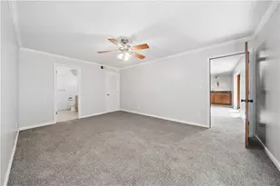 1135 Forest Green Dr, Moon/Crescent Twp, PA 15108 - Photo 19