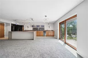1135 Forest Green Dr, Moon/Crescent Twp, PA 15108 - Photo 7