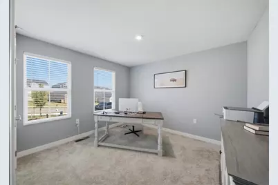 112 Olivia Dr, Center Township, PA 15061 - Photo 17