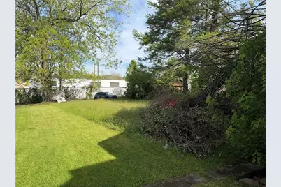 221 N Gallatin Ave, Uniontown, PA 15401 - Photo 5