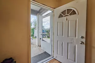 3033 Bremen Ave, Pittsburgh, PA 15227 - Photo 5