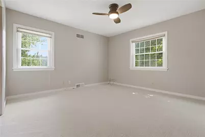 407 Vineyard Dr, Richland, PA 15044 - Photo 17