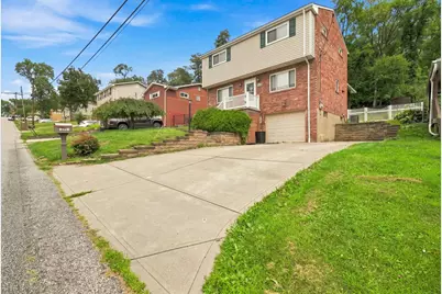 5877 Pleasant Street, South Park, PA 15129 - Photo 5