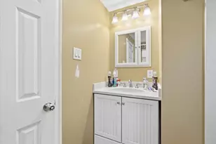 5877 Pleasant St, South Park, PA 15129 - Photo 23