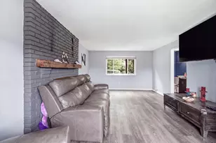 5877 Pleasant St, South Park, PA 15129 - Photo 17