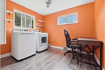 5877 Pleasant Street, South Park, PA 15129 - Photo 39