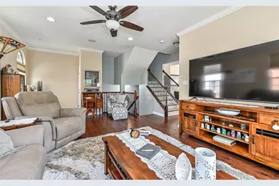 401 Pointe View Dr, Adams Township, PA 16046 - Photo 7