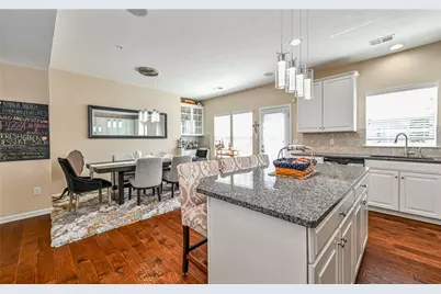 401 Pointe View Dr, Adams Township, PA 16046 - Photo 13