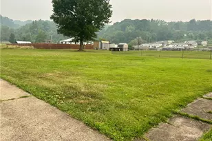 2013 State St, Jefferson Hills, PA 15025 - Photo 21