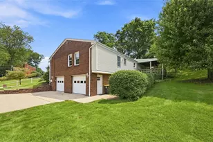 3204 Postgate Dr, Bethel Park, PA 15102 - Photo 43