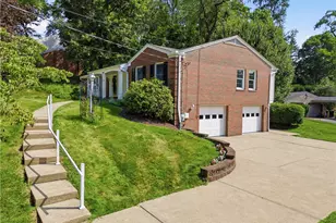 3204 Postgate Dr, Bethel Park, PA 15102 - Photo 3