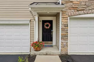 15 Truman Cir, Kennedy Township, PA 15136 - Photo 1