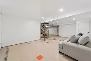 1521 Woodlawn Dr, Unity Township, PA 15650 - Photo 21