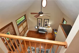 516 Donatello, Hempfield Township, PA 15642 - Photo 11