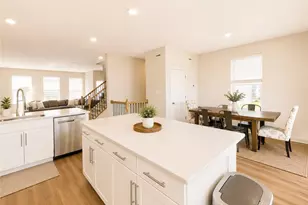 9717 Hopkins St, Pittsburgh, PA 15090 - Photo 17
