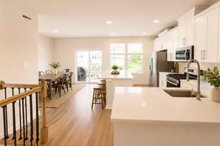 9717 Hopkins St, Pittsburgh, PA 15090 - Photo 15