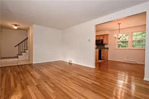 111 St Andrews Cir, Elizabeth Twp/Boro, PA 15135 - Photo 5