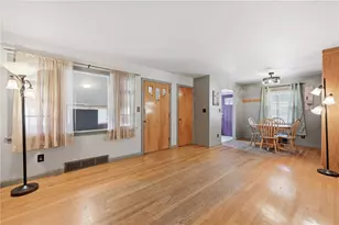 423 Indiana Ave, Farrell, PA 16121 - Photo 7