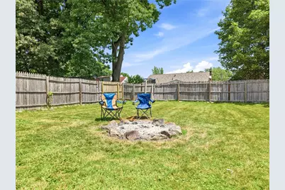 423 Indiana Ave, Farrell, PA 16121 - Photo 21