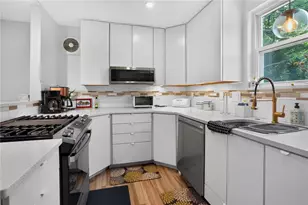 2654 Mt Royal Rd, Pittsburgh, PA 15217 - Photo 3