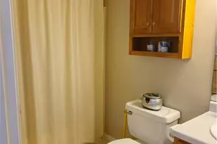 206 Hillvue Dr, Seven Fields Boro, PA 16046 - Photo 15