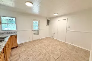 360 Crestwood Dr, Union Township, PA 16101 - Photo 5