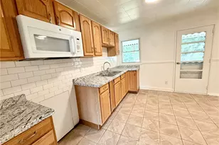 360 Crestwood Dr, Union Township, PA 16101 - Photo 3