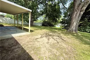 360 Crestwood Dr, Union Township, PA 16101 - Photo 13