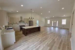 000 Barndo Dr, Fairview Township, PA 16025 - Photo 5