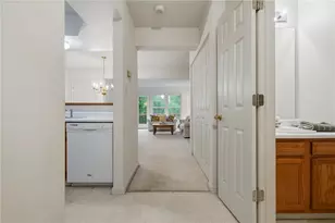 161 Westbrooke Ln, Coraopolis, PA 15108 - Photo 3