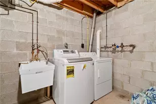 161 Westbrooke Ln, Coraopolis, PA 15108 - Photo 27
