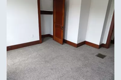 129 Lynn St, Vanport, PA 15009 - Photo 9