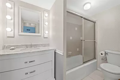 4106 Charlemagne Cir #4106, Ross Twp, PA 15237 - Photo 19