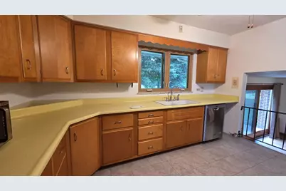 329 Fitzsimmons Lane, Washington Township, PA 15613 - Photo 7