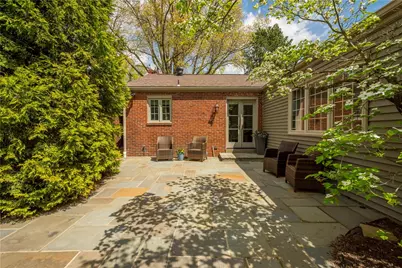 25 Arla Dr, Scott Township, PA 15220 - Photo 27