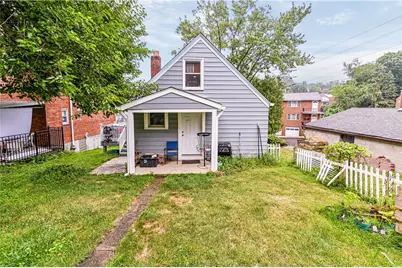 4052 Meadowbrook Blvd, Pittsburgh, PA 15227 - Photo 5