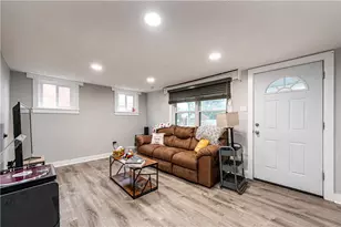 4052 Meadowbrook Blvd, Pittsburgh, PA 15227 - Photo 13