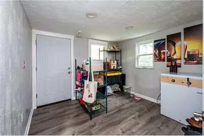 4052 Meadowbrook Blvd, Pittsburgh, PA 15227 - Photo 31