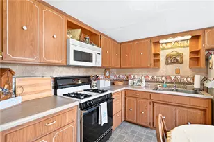 119 Middle St, Fayette City, PA 15438 - Photo 11